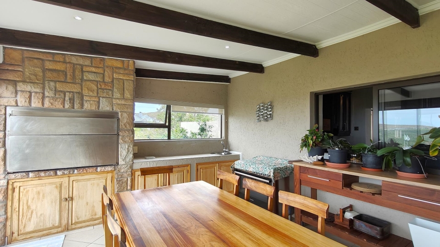 5 Bedroom Property for Sale in Num Num Cape Estate Western Cape
